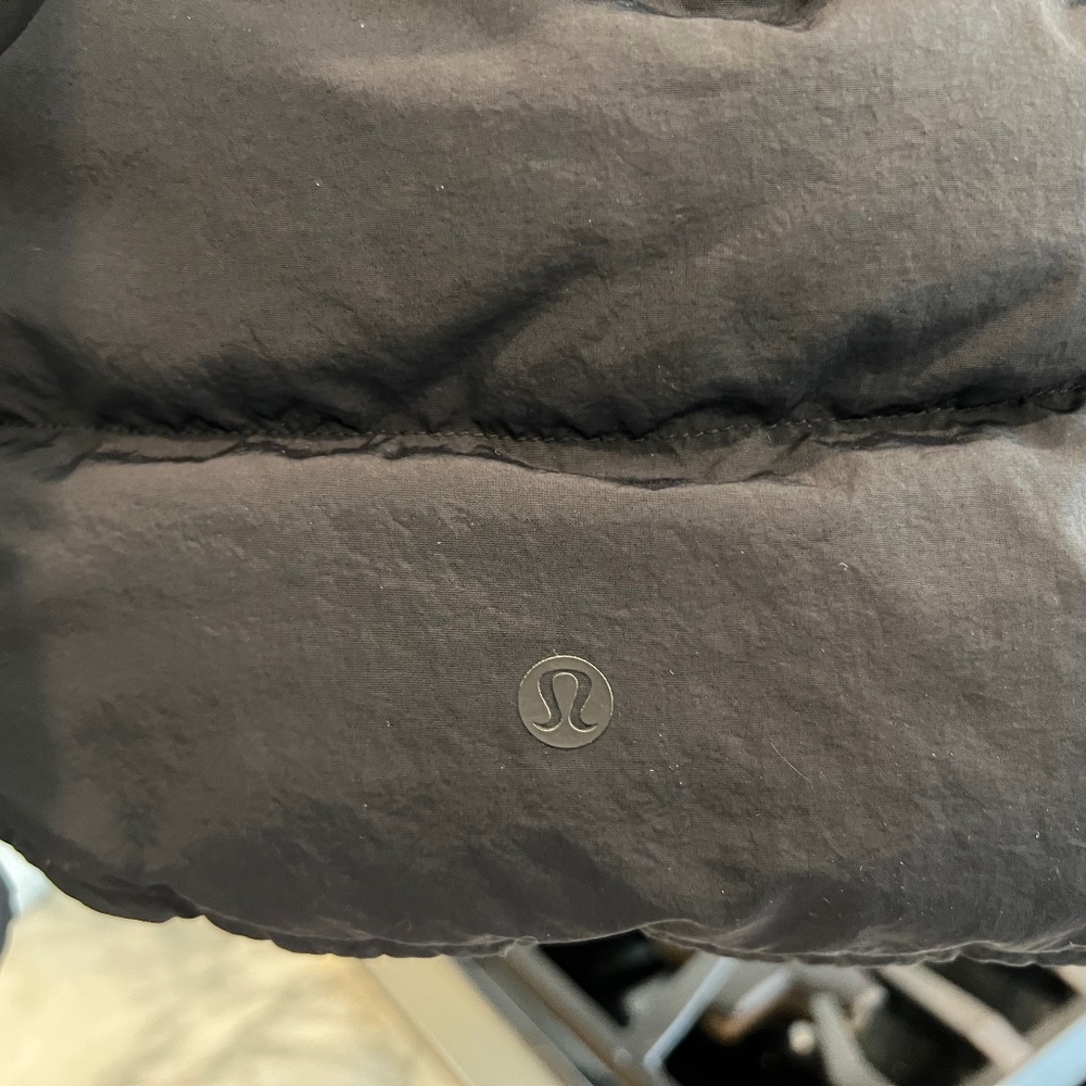 Lululemon jacket XS